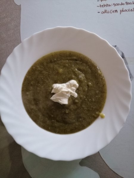 brokolijeva-kremna-juha